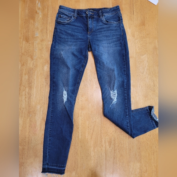 NWOT Prosperity Lena skinny distressed released hem jeans - Picture 7 of 8